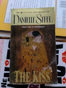 Danielle Steel - The Kiss Paperback
