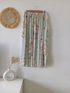 H&amp;M Mint Floral Skirt