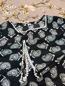 Stylish Black Paisley Print Kurta