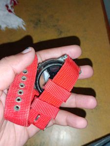 Curren Quartz Red Wrist Watch
