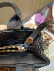 Stylish Straw and Leather Handbag