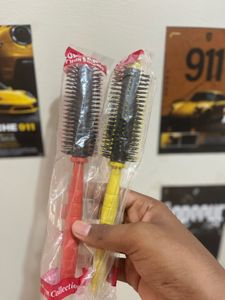 2 Round Hair Brushes – Brand New &amp; Unused