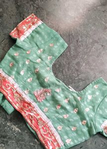 Green Saree with Paisley &amp; Dot Motifs