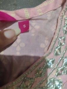 Elegant Pink Embroidered Kurta Set