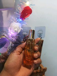 Bellavita Honey Oud Perfume