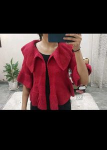 Chic Red Knit Cropped Cardigan