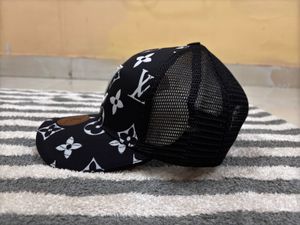 Louis Vuitton Premium Women’s Dual Colour BB Cap