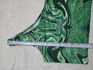 Stylish🤎 One-Shoulder🤎 Swirl Print Crop Top