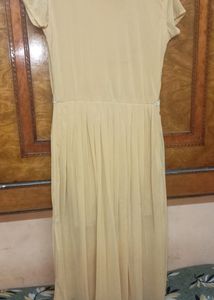 Elegant Gold Midi Dress