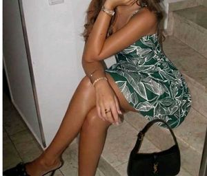 Chic Tropical Leaf Print Mini Dress