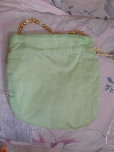Embroidered Potli Bag🤩💚