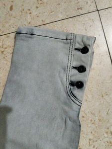 Stylish Acid Wash Jeans with White Tank