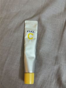 Rohto Melano CC Vitamin C Essence