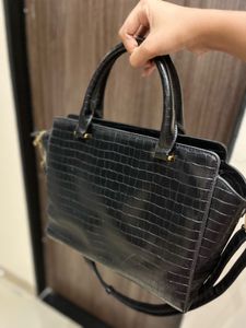 Miraggio Chic Black Croc-Embossed Handbag