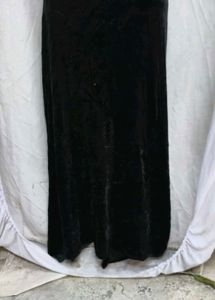 I. Elegant Black Velvet Maxi skirt