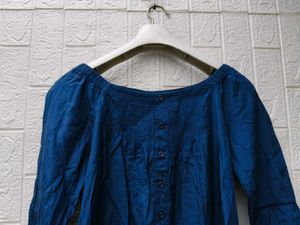 New with tag Off-Shoulder Blue Button-Up Top