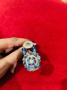 Stunning Blue Stone Bracelet new with tag