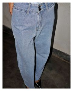 Light Wash straight fit Jeans