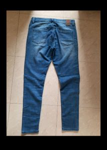 2 Strachable Jeans 30 Inch