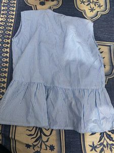 Chic Striped Sleeveless Top