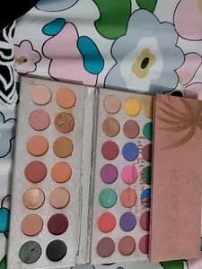 amazing huda beauty eyeshadow palette