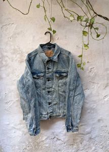 Vintage GAP Denim Jacket - Classic Style