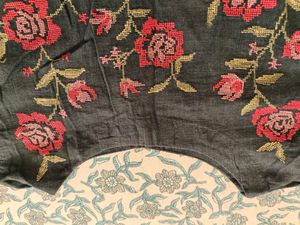 Bombay paisley Cute embroidered top