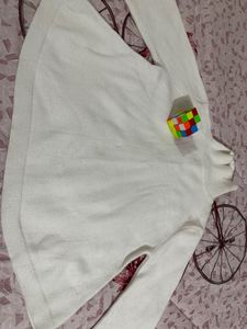 White Woollen Top Used
