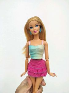 Barbie Doll with Ombre Top &amp; Pink Skirt