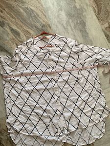 Stylish White Diamond Print Shirt