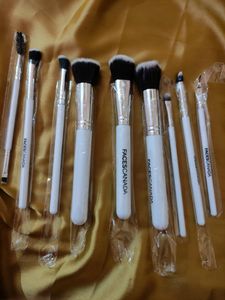 Fc Brushes