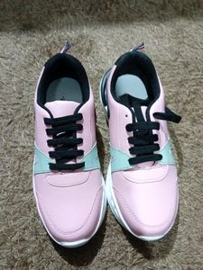 Sneaker