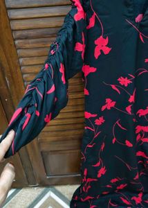 Flowy Floral Print Midi Dress