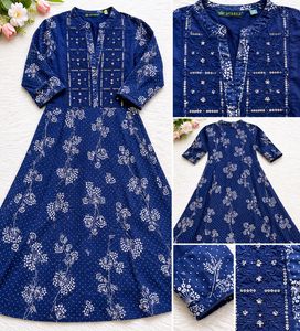 Stylish Blue Floral Print Kurta