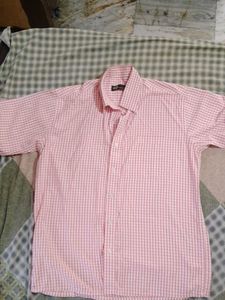 Men's Pink Checkered Short Sleeve Shirt