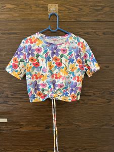 Vibrant Floral Print Crop Top