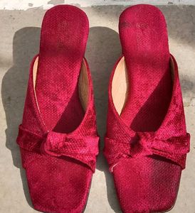 Stylish Velvet Slip-On Heels 👠 ✨