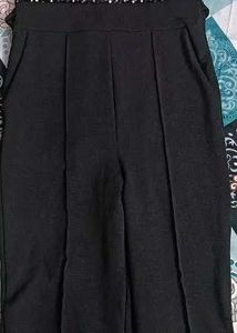 Black sequence jumpsuit with pockets.✨Like new