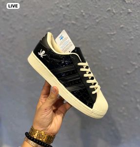 Adidas Superstar Skull Shoe