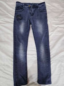 Stylish Blue Wash Jeans