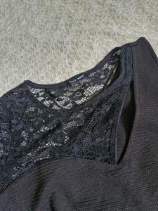 Chic Black Lace Trimmed top