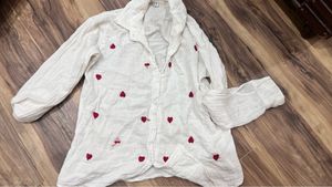 Chic White Heart Print Blouse
