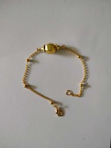 Elegant Gold Chain Bracelet with Red Beads