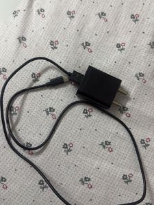 Black Phone Charger & Cable (2 extra cables)