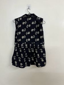 Chic Sleeveless Floral Print Top