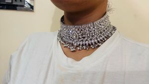 Exquisite Pearl and Crystal Necklace Set