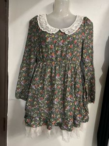 Floral Print Mini Dress with Lace Collar