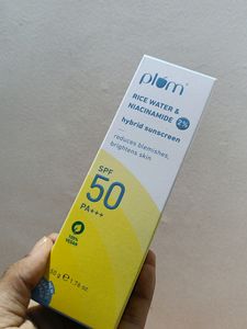 Plum Rice Water And Niacinamide Sunscreen