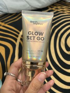 Earth Rhythm Glow Set Go Cream