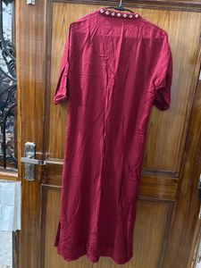 Elegant Maroon Embroidered Kurta